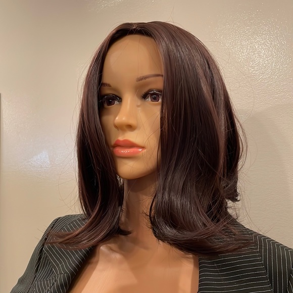 NWT 12-14” rich brown shoulder length straight wig center parting volume bob wig - Picture 2 of 16